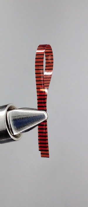 Пленка ПВХ для имитации спинки контрастная (красный)